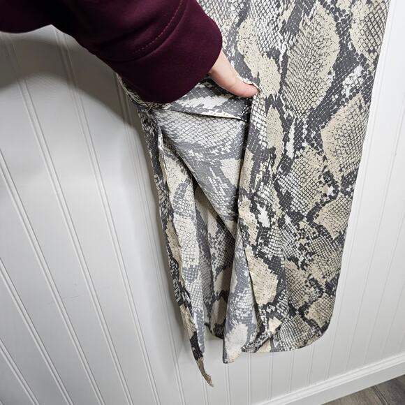 H&M Womens Satin Snake Print Slip Dress Size XS Sleeveless Date Night Silky Boho - Picture 7 of 12